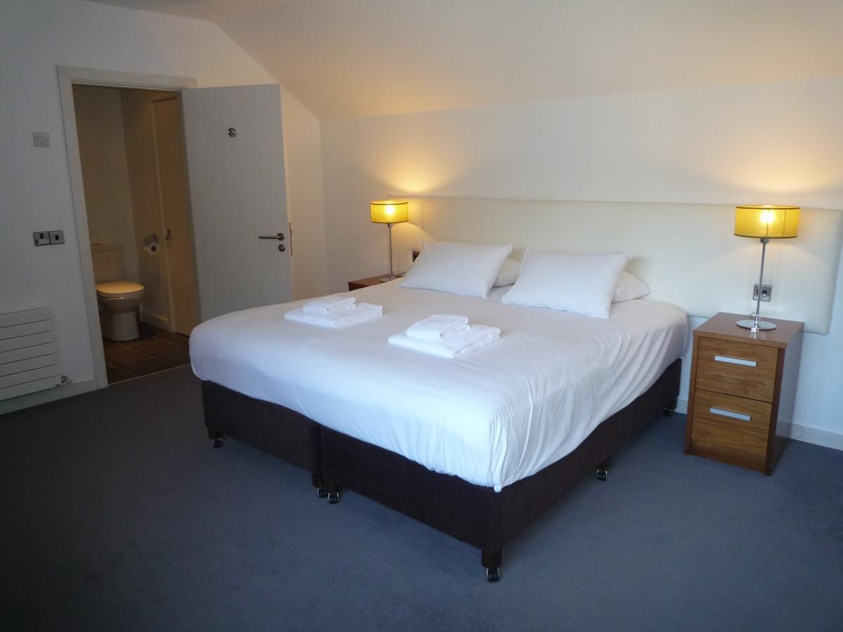 Castlemartyr Holiday Mews 3 Bed By Trident Holiday Homes מראה חיצוני תמונה